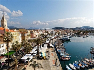 t3 à la vente -   83110  SANARY SUR MER, surface 64 m2 vente t3 - UBI472877351